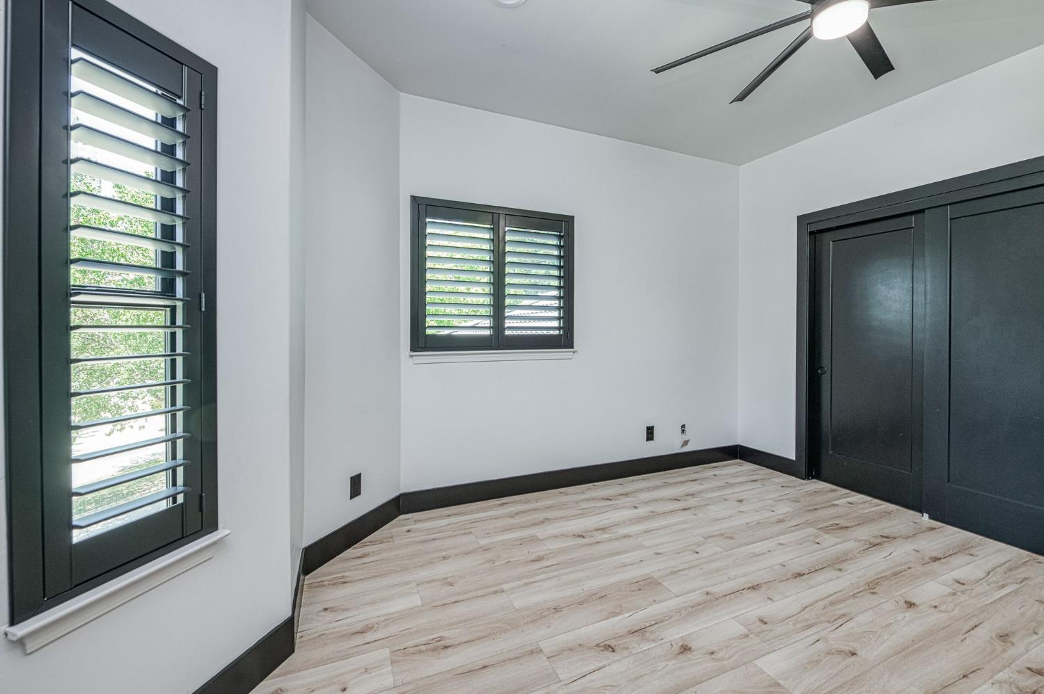 1292 E Valley Forge Dr, Fresno, CA 93720