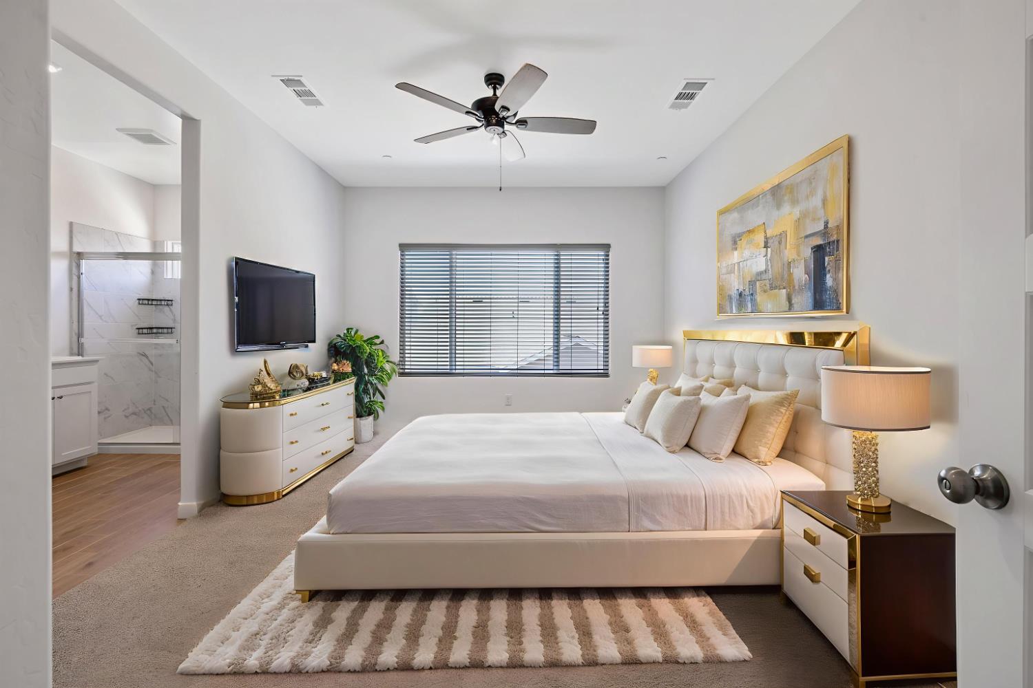 1754 N Aster Lake Rd, Hanford, CA 93230