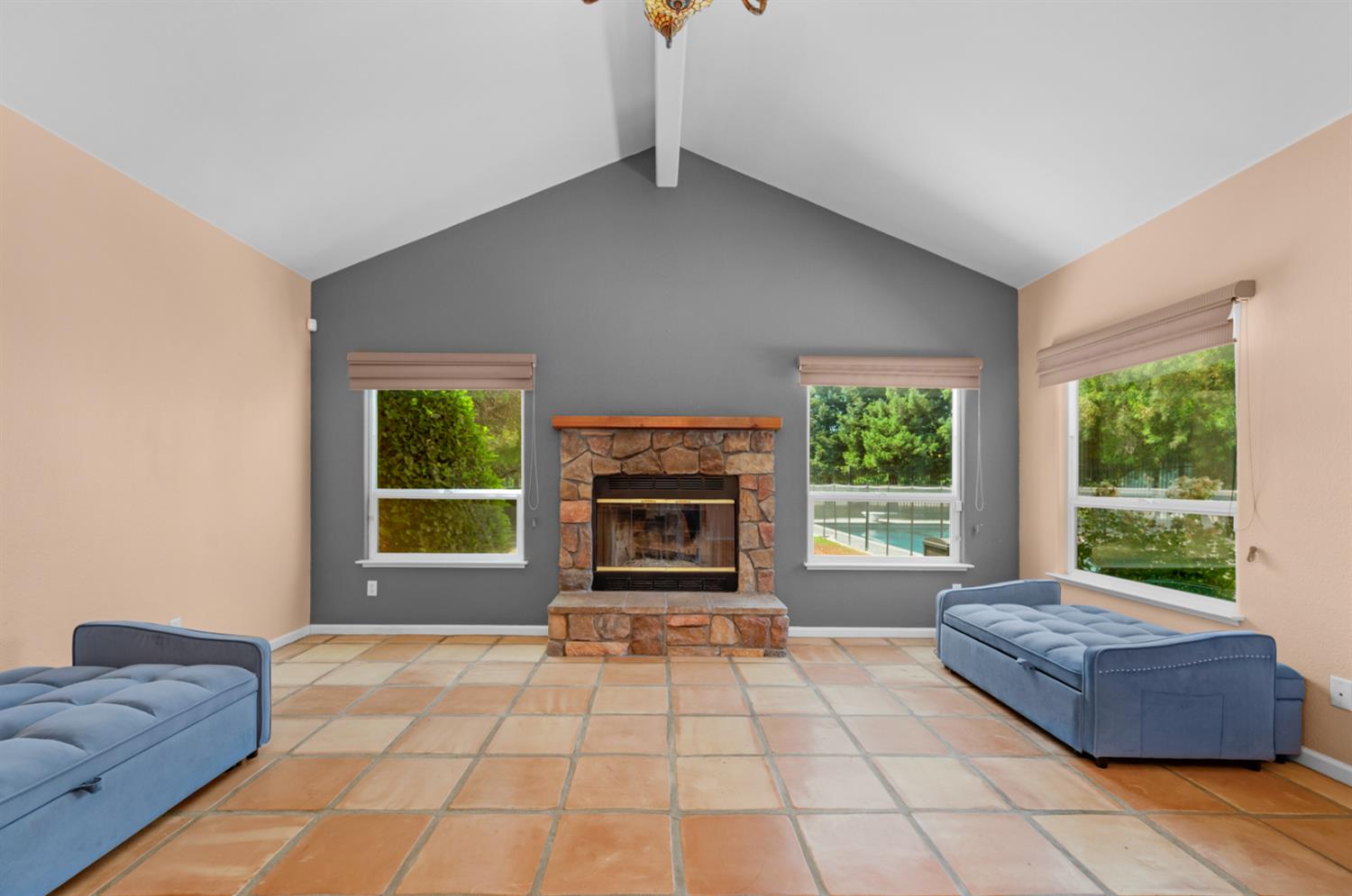 13715 Nebraska, Kingsburg, CA 93631