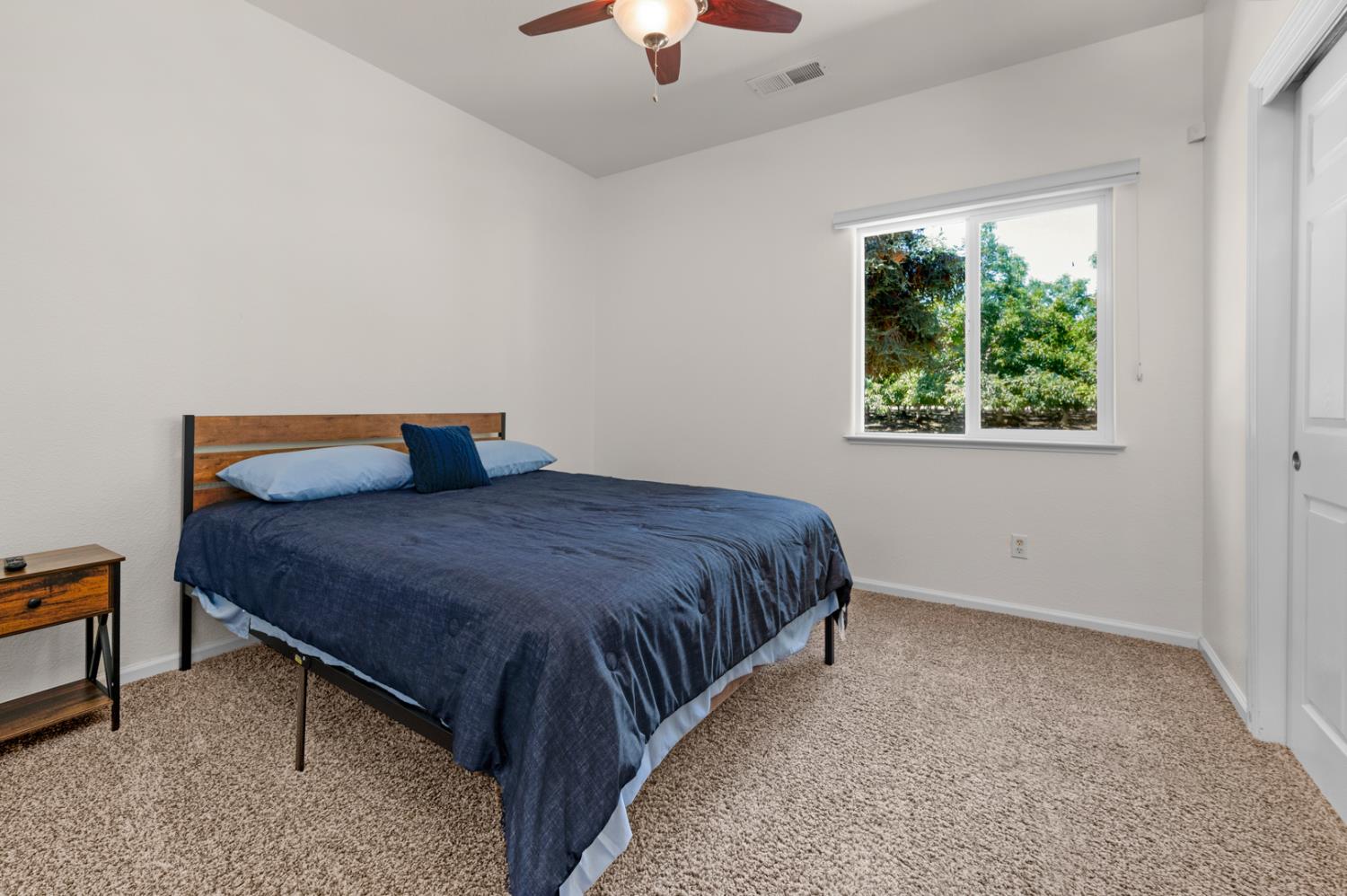 13715 Nebraska, Kingsburg, CA 93631