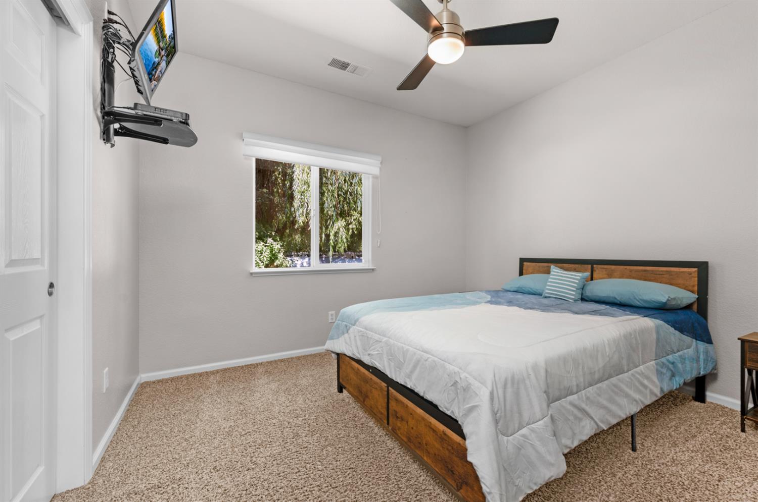 13715 Nebraska, Kingsburg, CA 93631