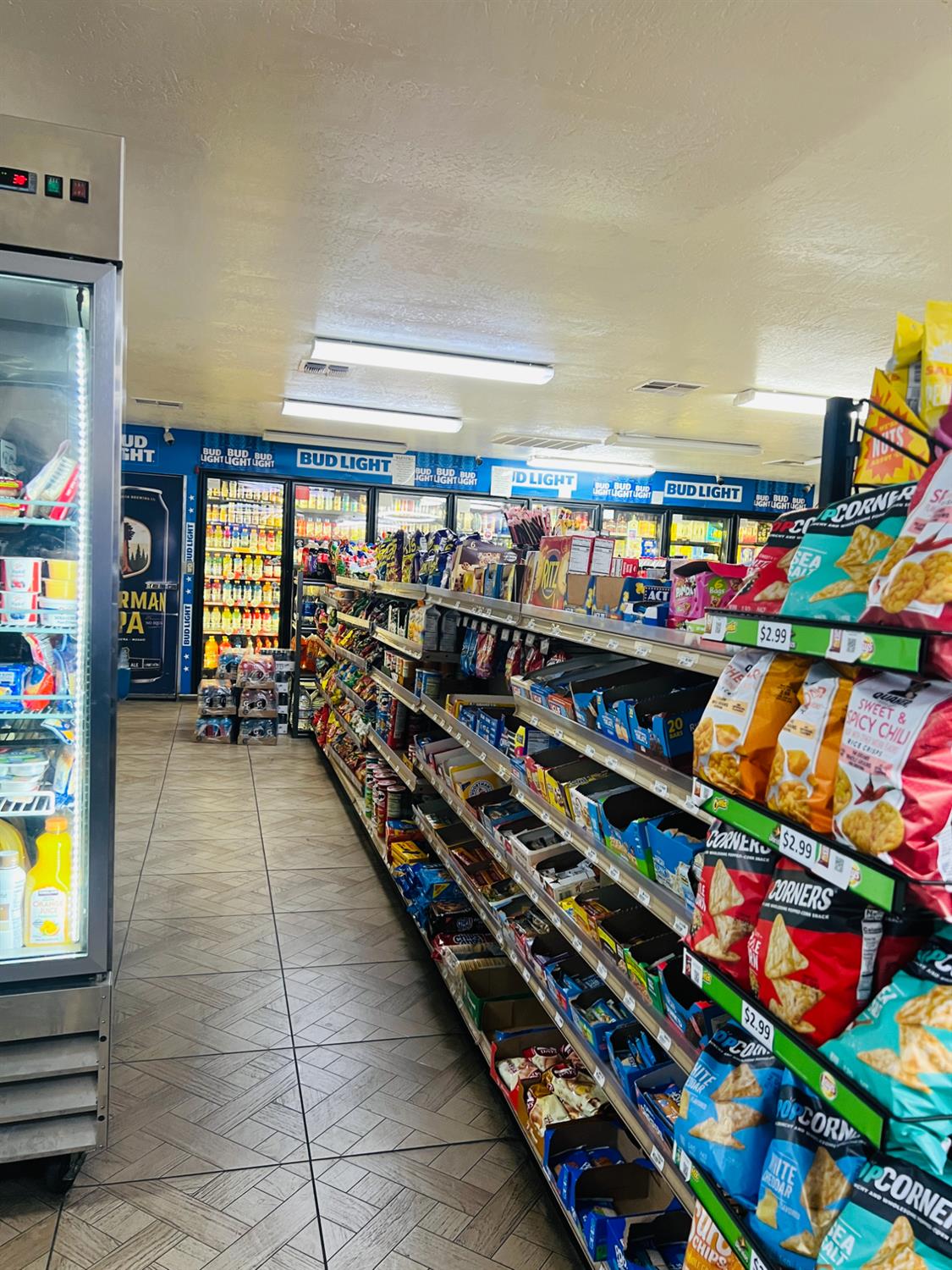 441 W Olive Ave, Fresno, CA 93728