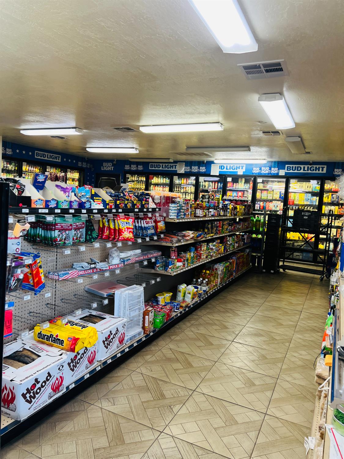 441 W Olive Ave, Fresno, CA 93728