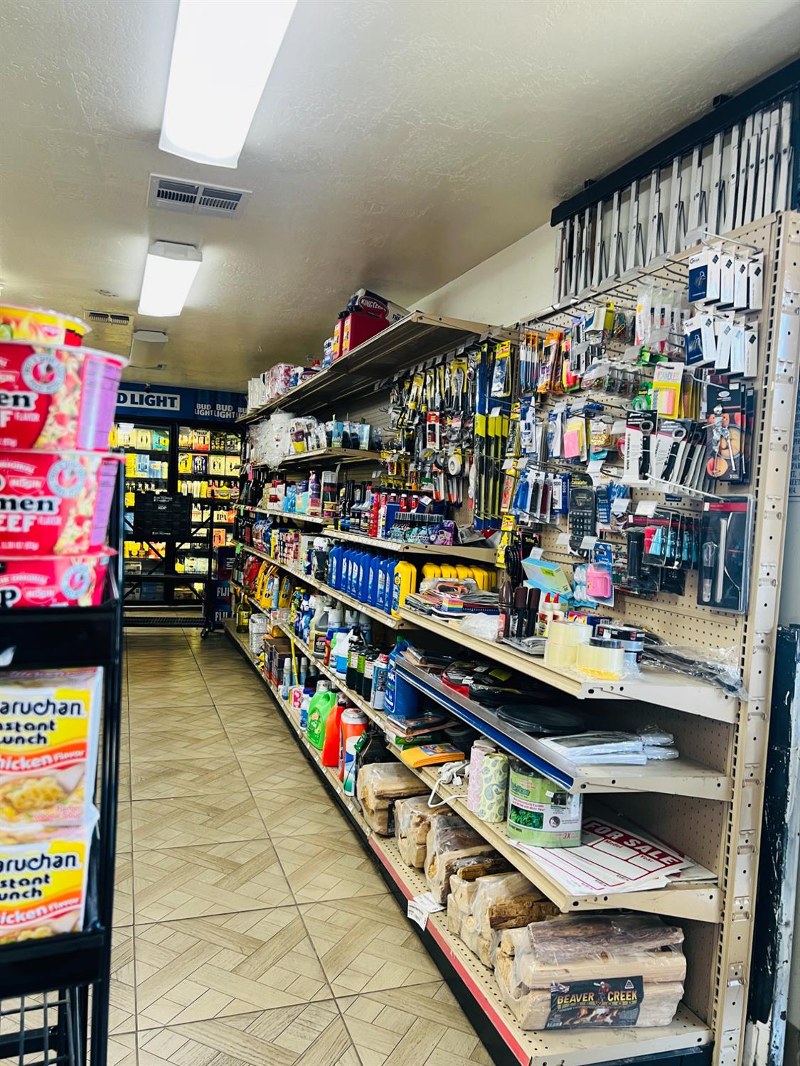 441 W Olive Ave, Fresno, CA 93728