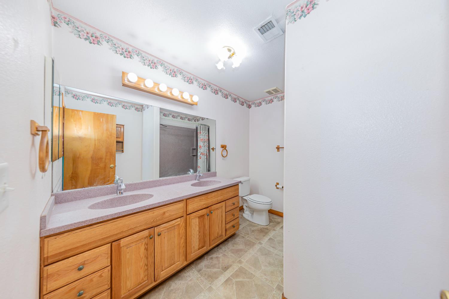 35095 Rough Rider Way, Raymond, CA 93653