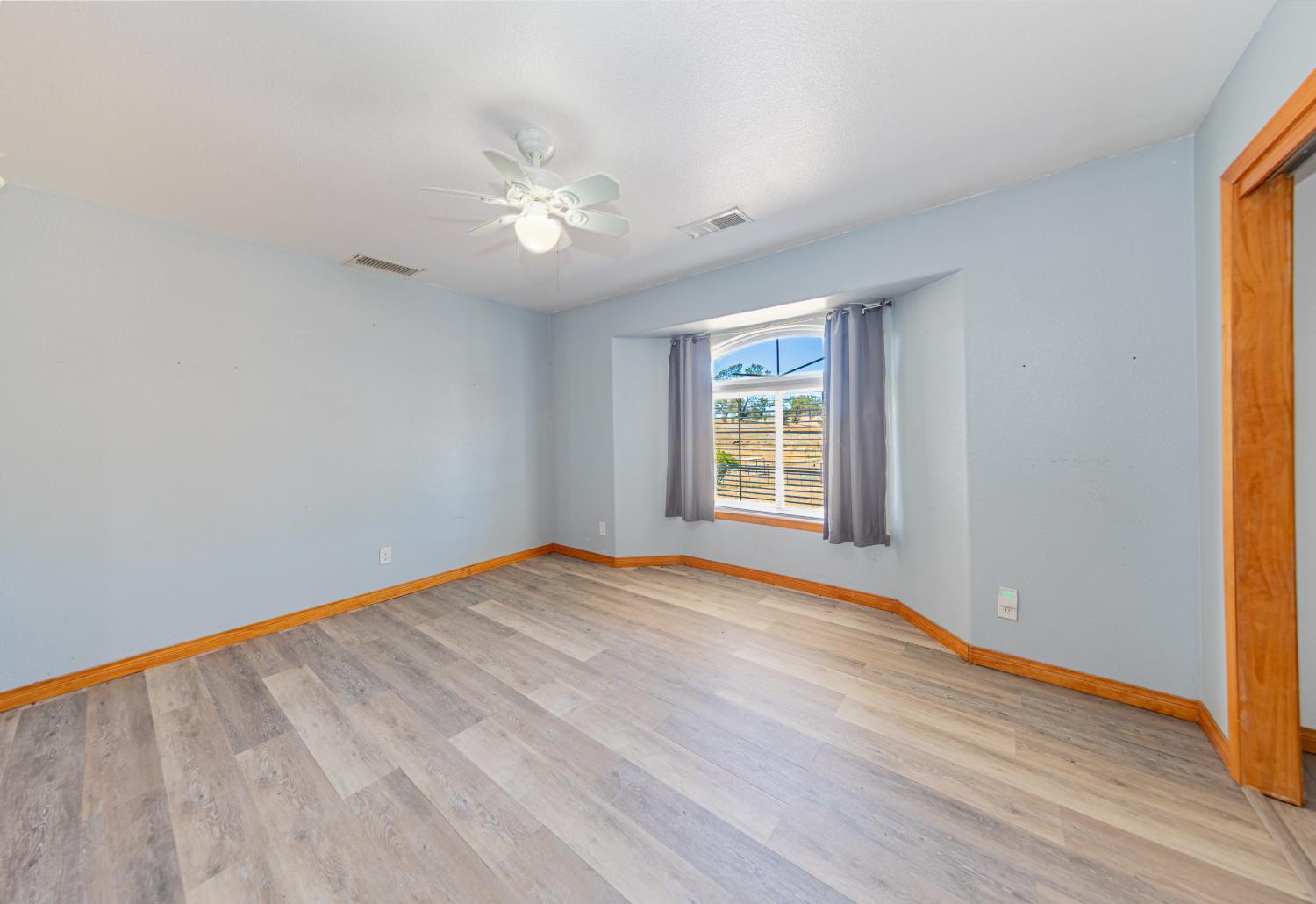 35095 Rough Rider Way, Raymond, CA 93653