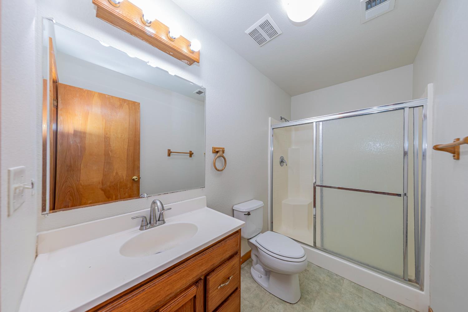 35095 Rough Rider Way, Raymond, CA 93653