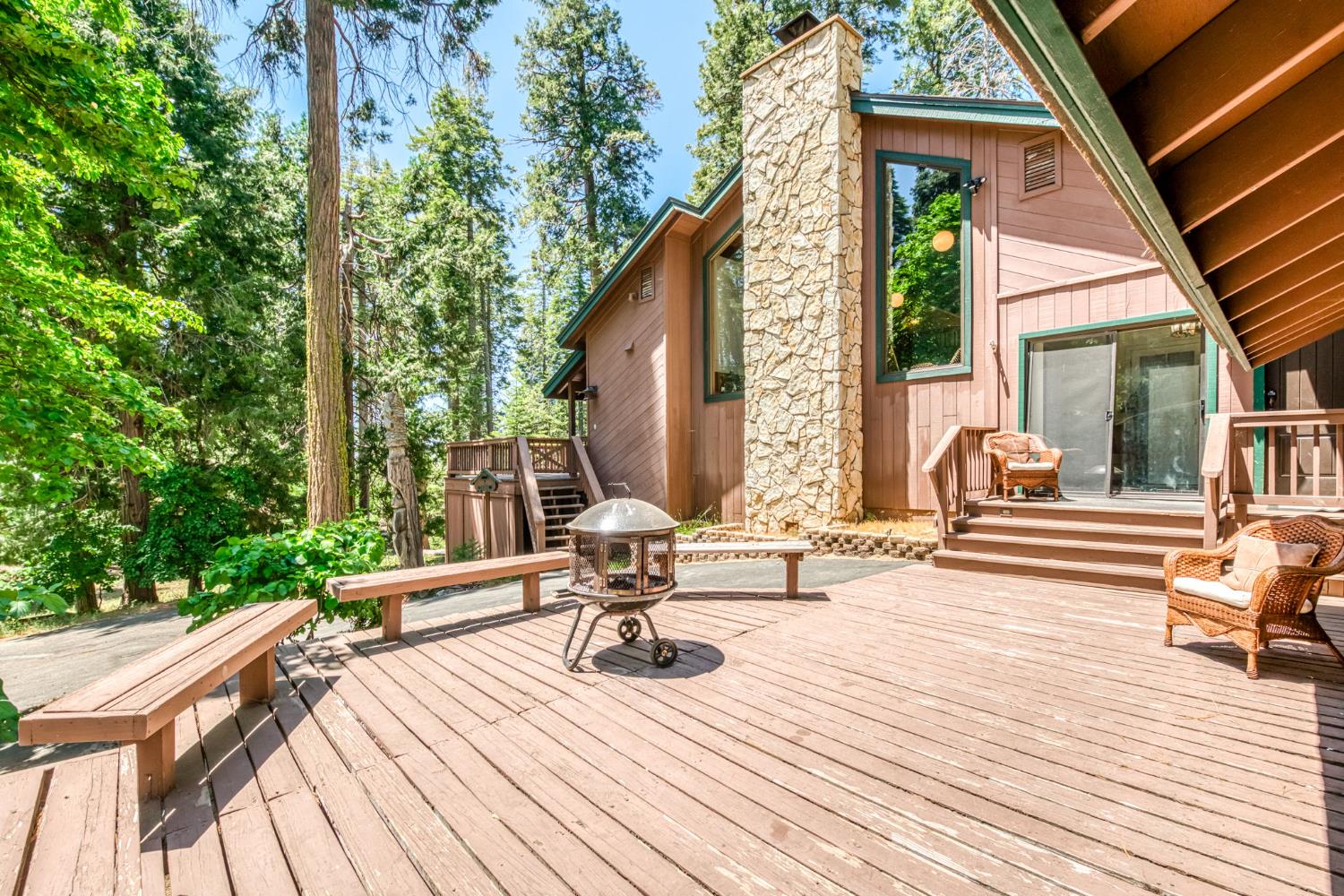 39145 Checkerbloom Ln, Shaver Lake, CA 93664