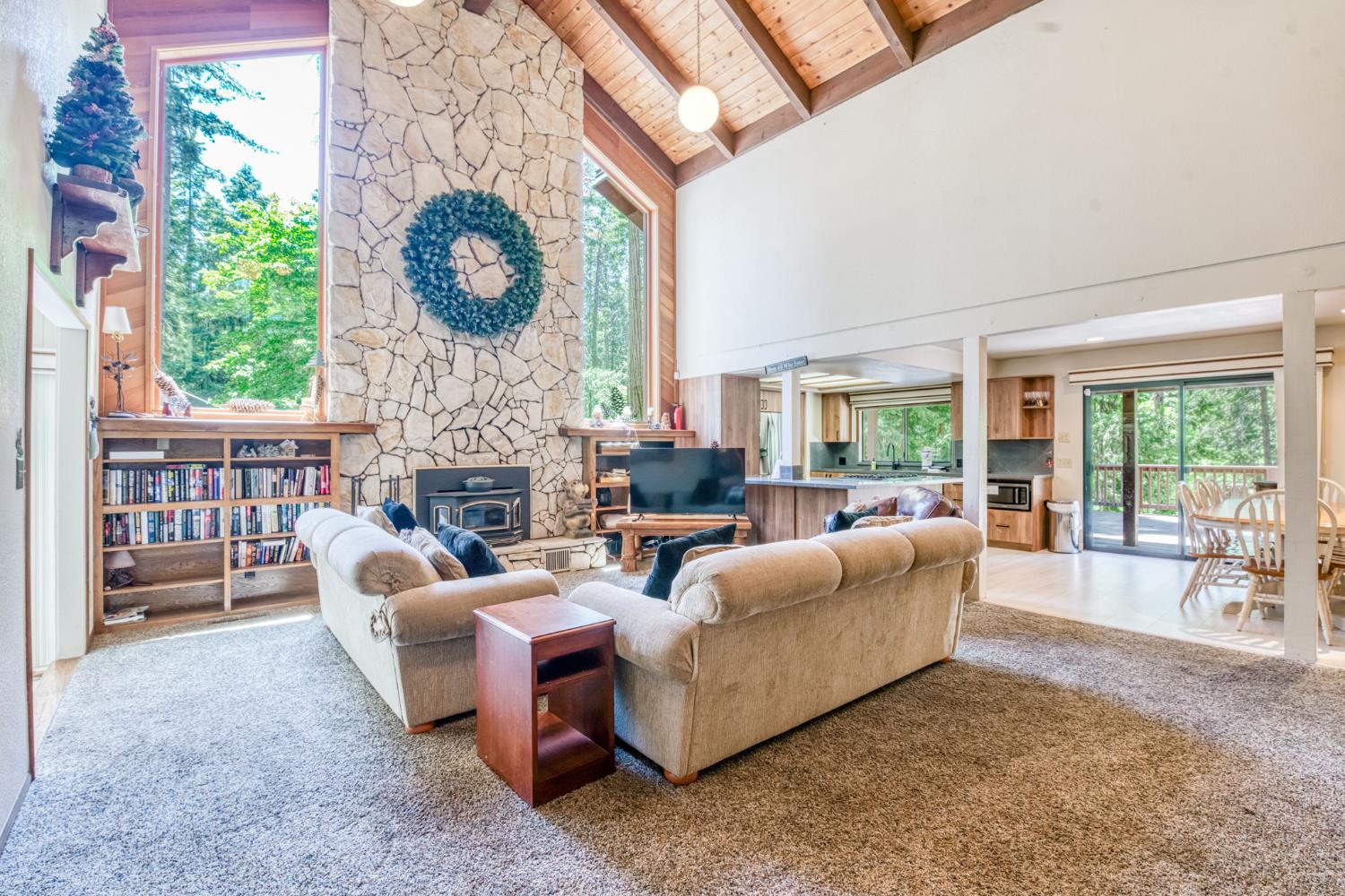 39145 Checkerbloom Ln, Shaver Lake, CA 93664