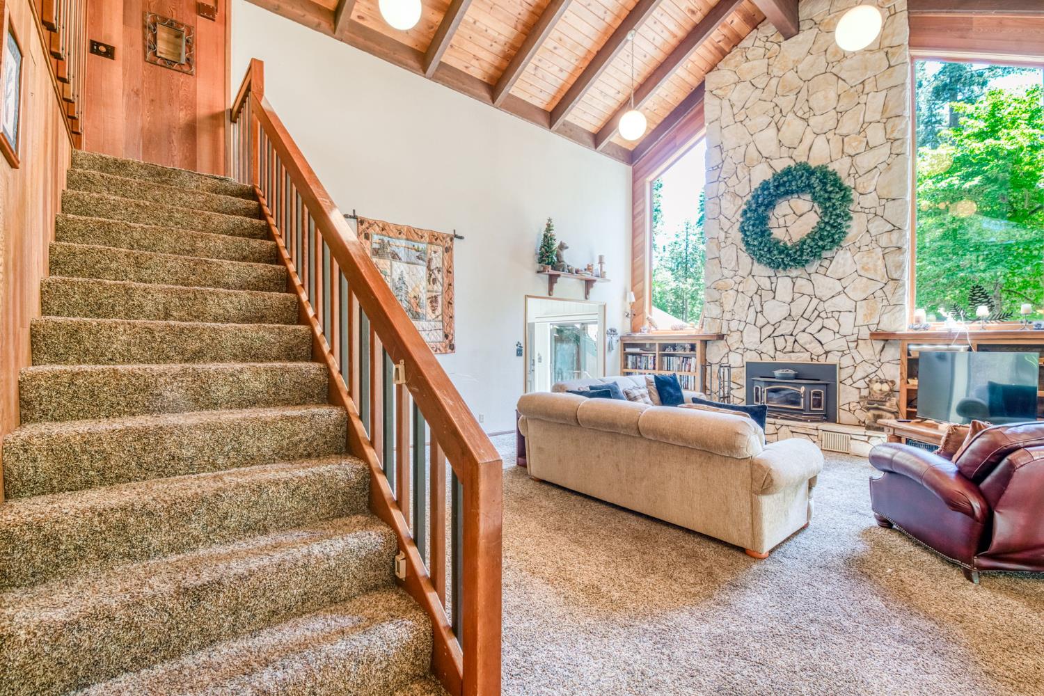 39145 Checkerbloom Ln, Shaver Lake, CA 93664