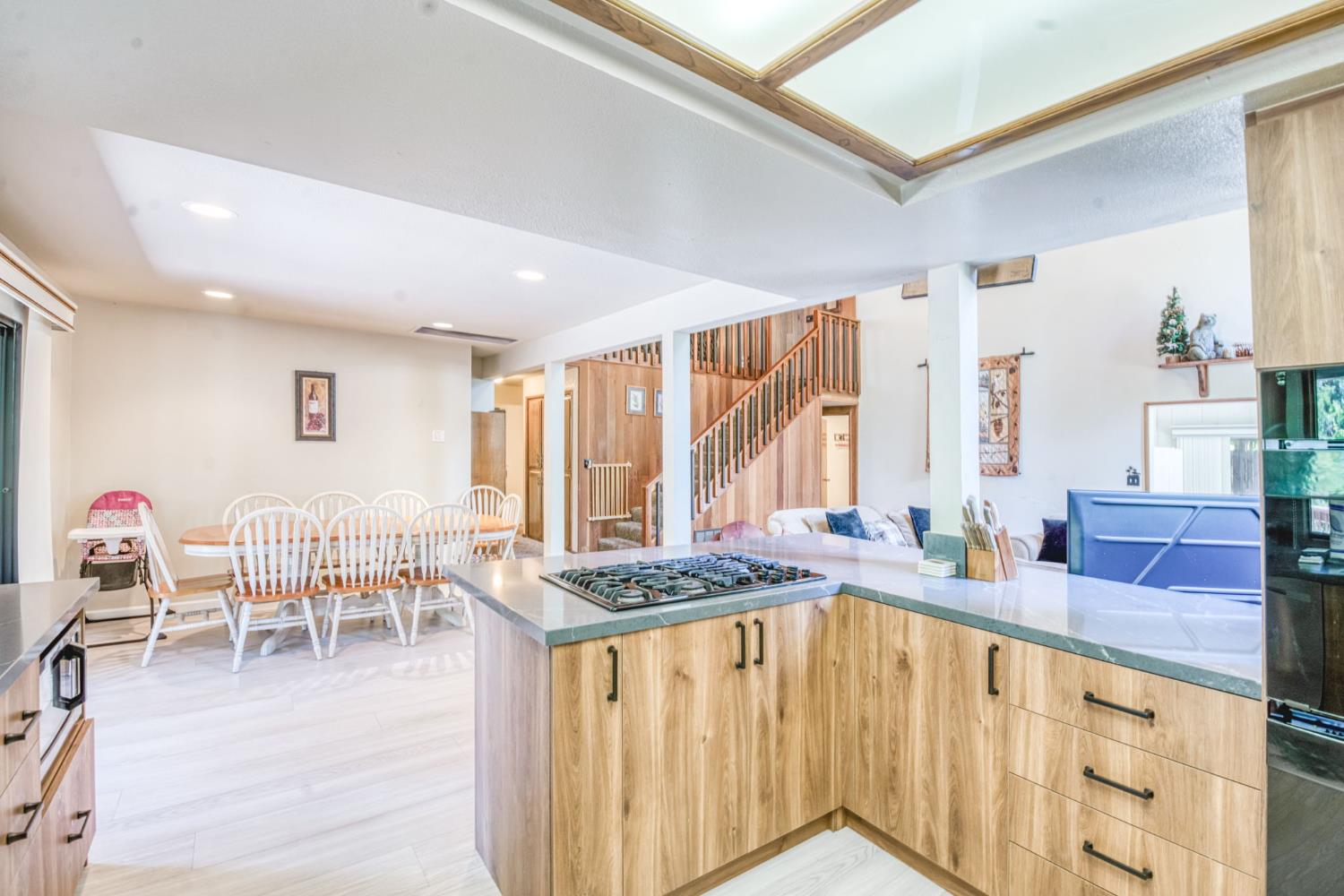 39145 Checkerbloom Ln, Shaver Lake, CA 93664