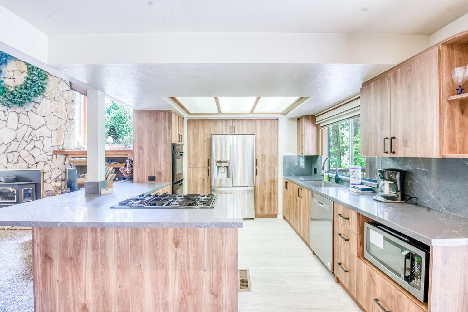 39145 Checkerbloom Ln, Shaver Lake, CA 93664