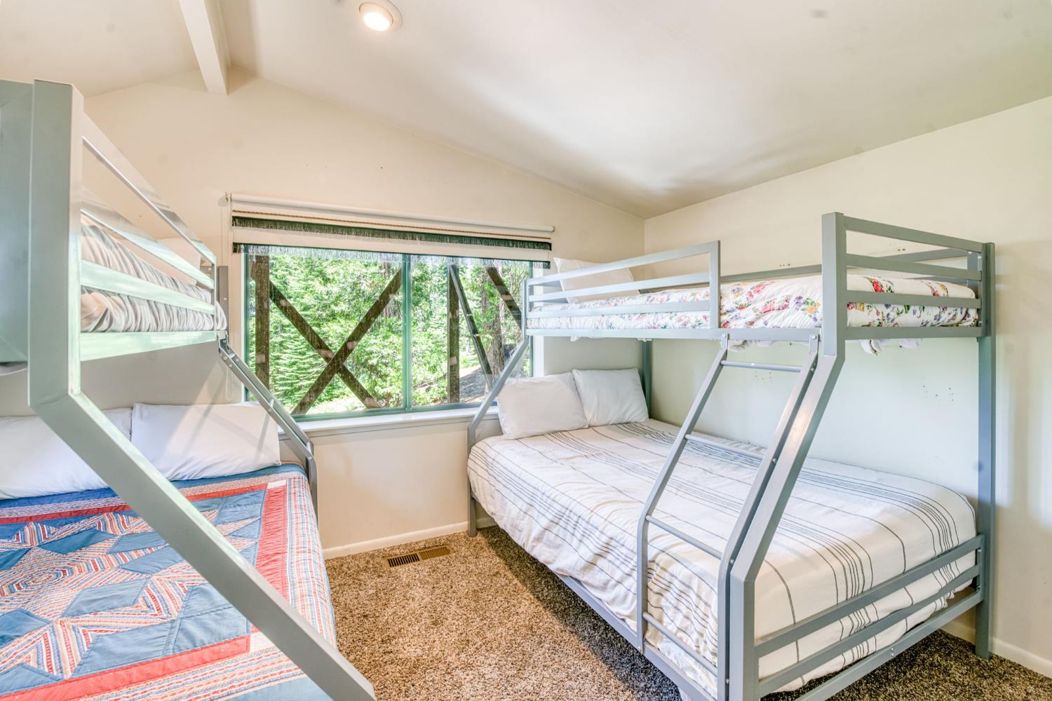 39145 Checkerbloom Ln, Shaver Lake, CA 93664