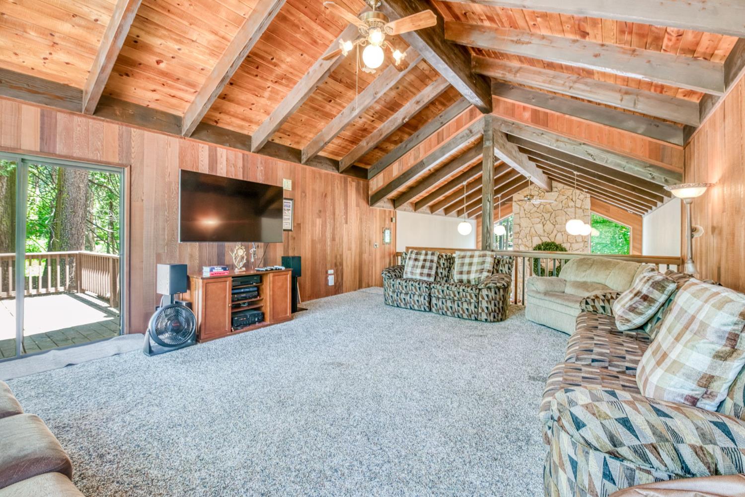 39145 Checkerbloom Ln, Shaver Lake, CA 93664