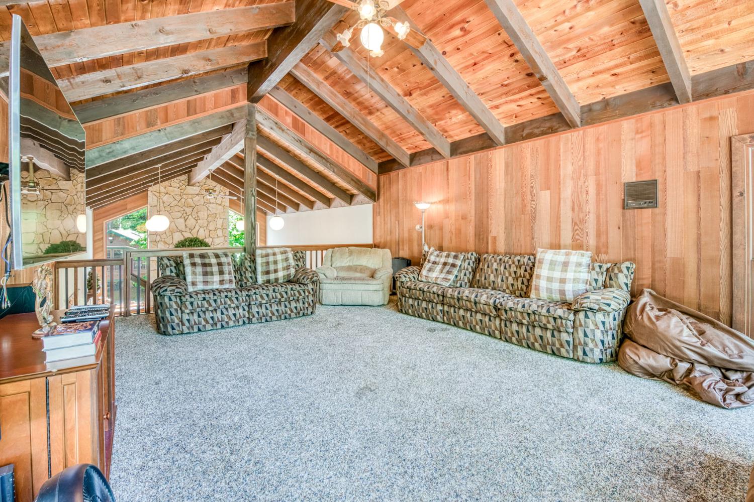 39145 Checkerbloom Ln, Shaver Lake, CA 93664