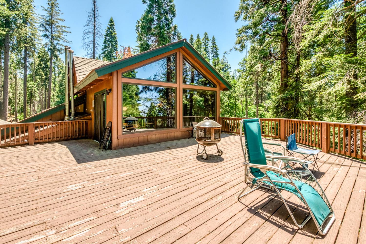 39145 Checkerbloom Ln, Shaver Lake, CA 93664