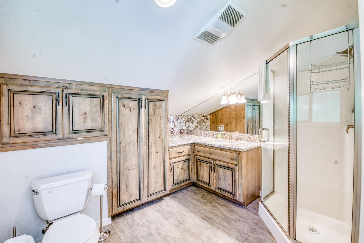 39145 Checkerbloom Ln, Shaver Lake, CA 93664