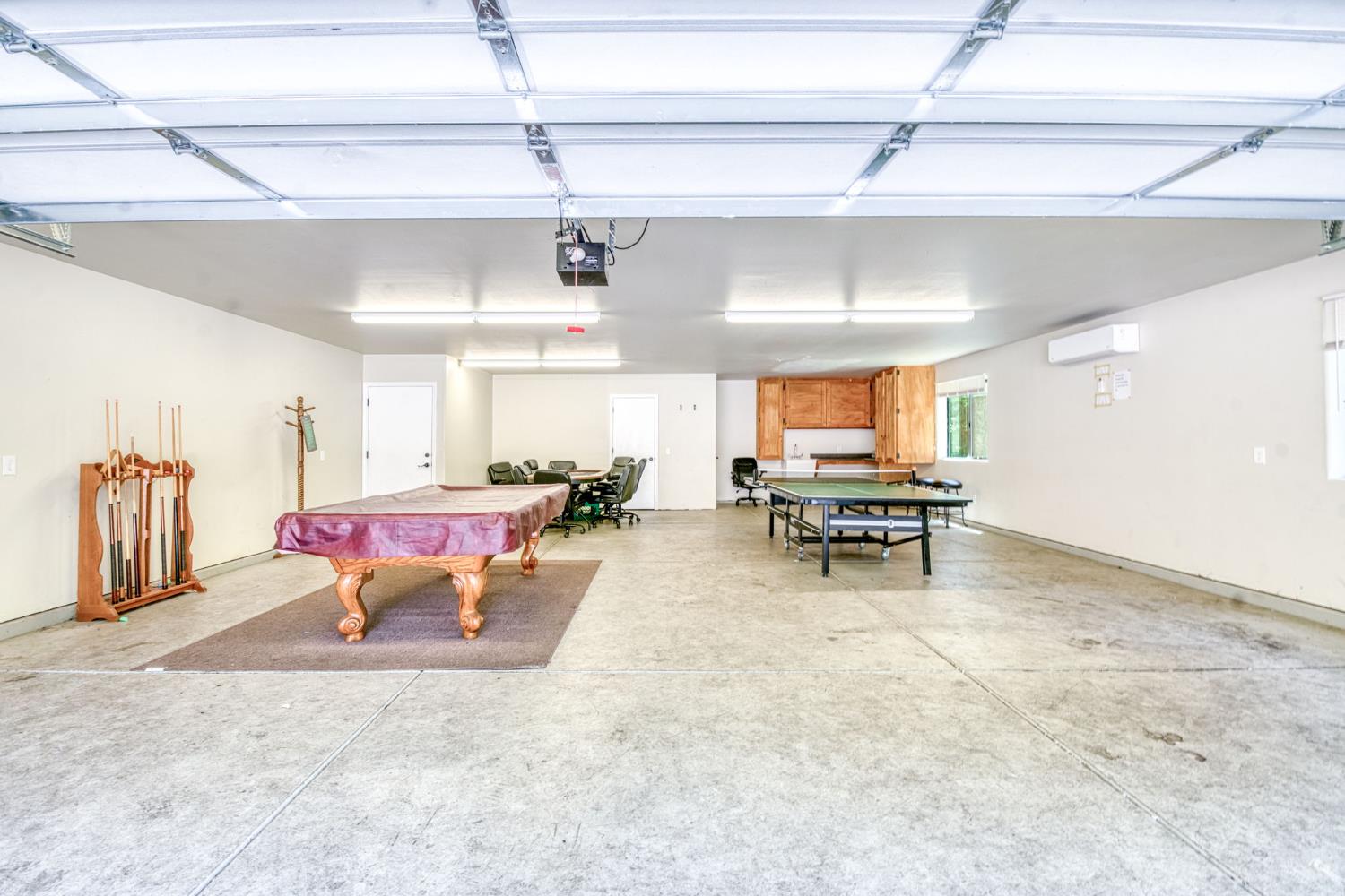 39145 Checkerbloom Ln, Shaver Lake, CA 93664