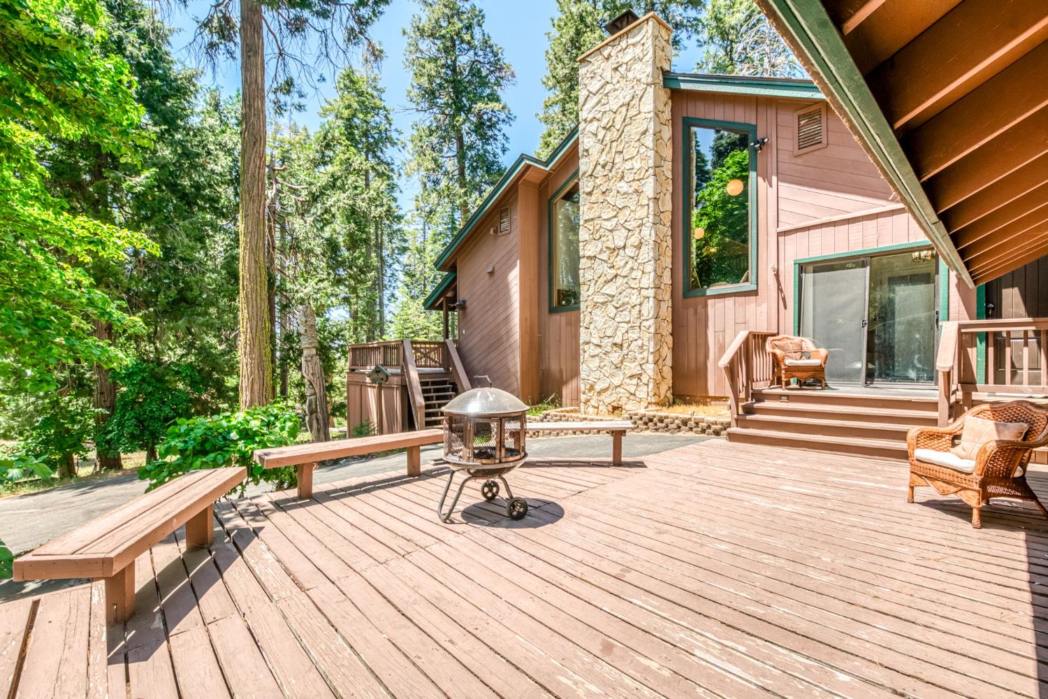 39145 Checkerbloom Ln, Shaver Lake, CA 93664