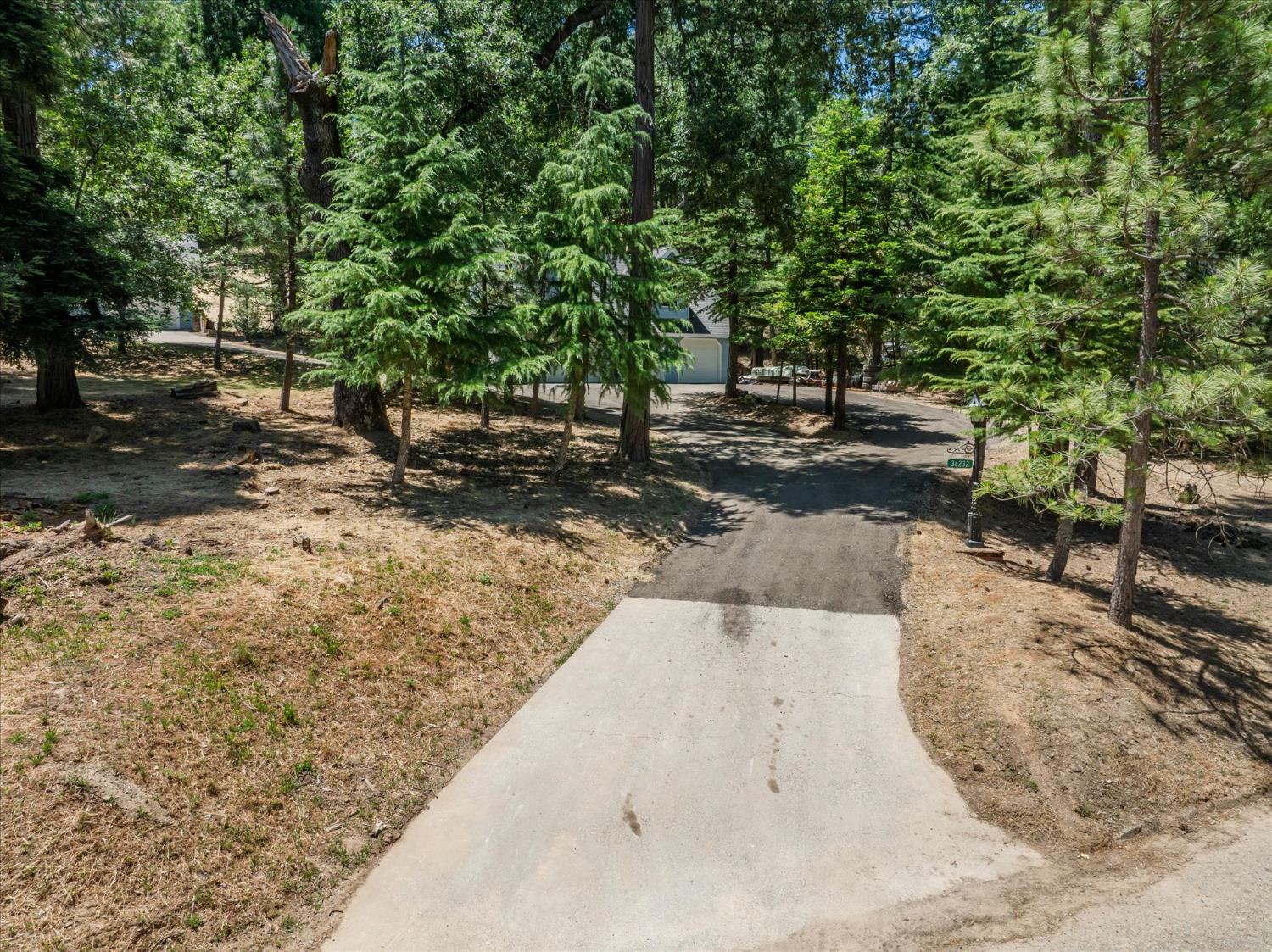 36232 Finegold Creek Dr, North Fork, CA 93643
