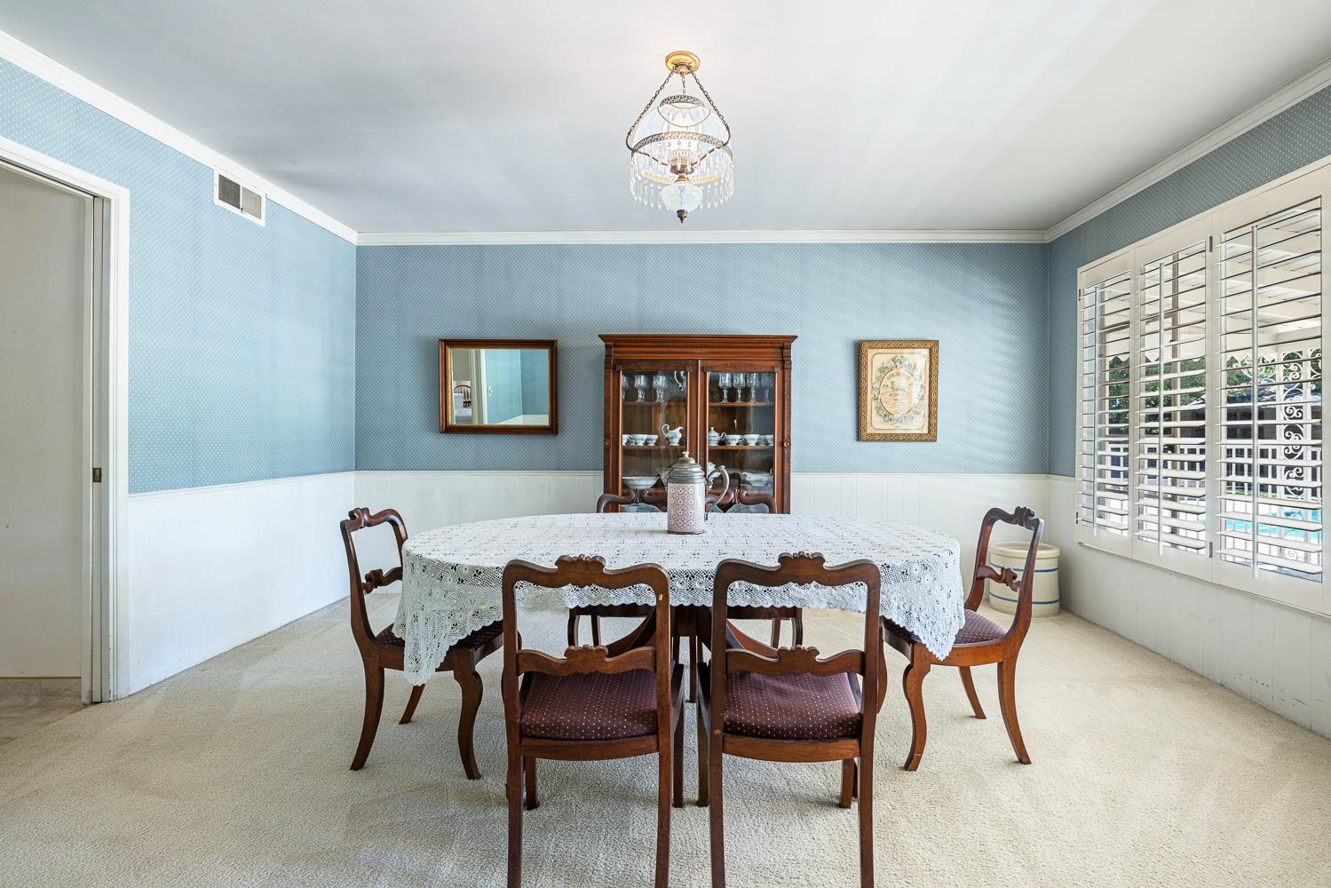 1216 E Pico Ave, Fresno, CA 93704