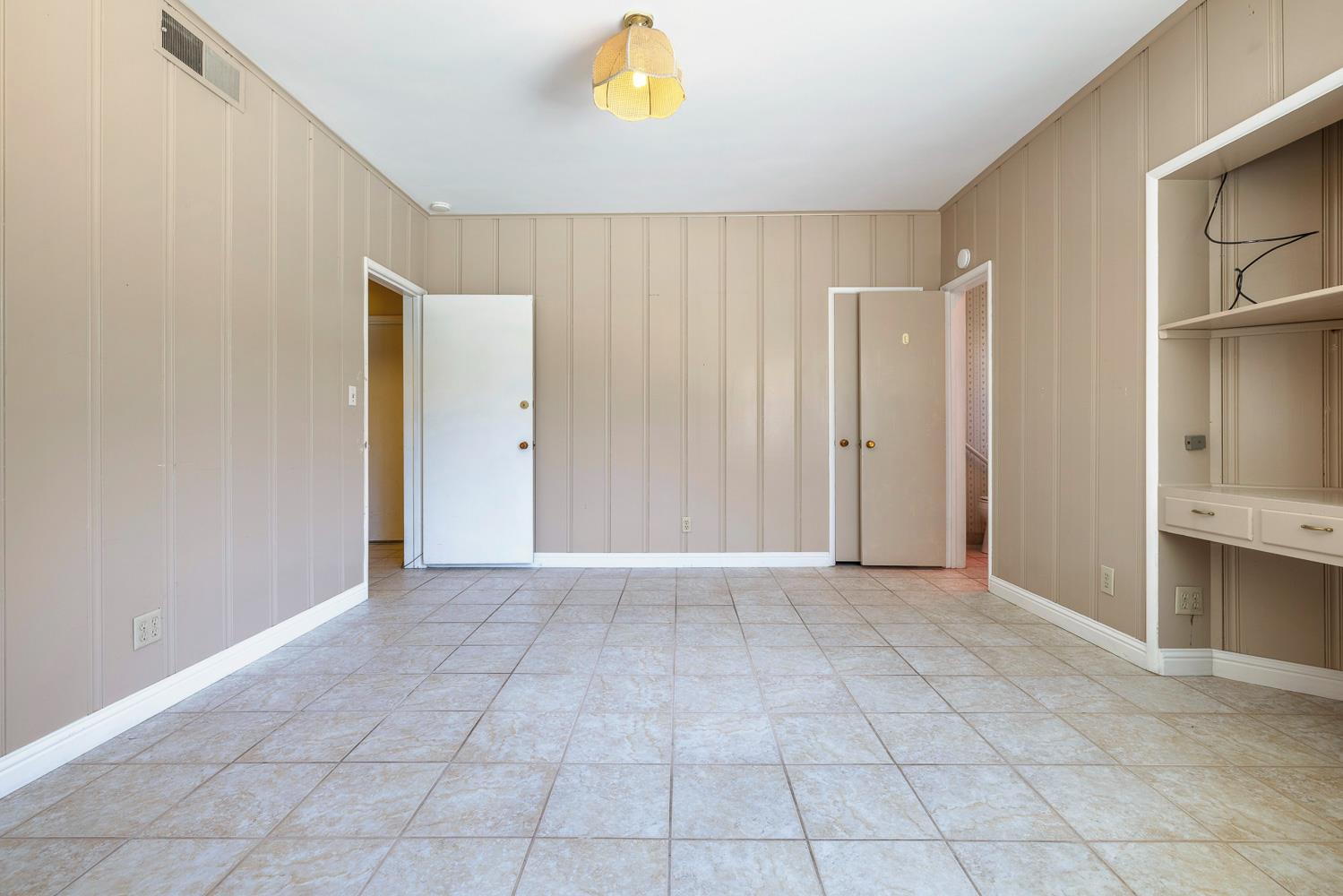 1216 E Pico Ave, Fresno, CA 93704