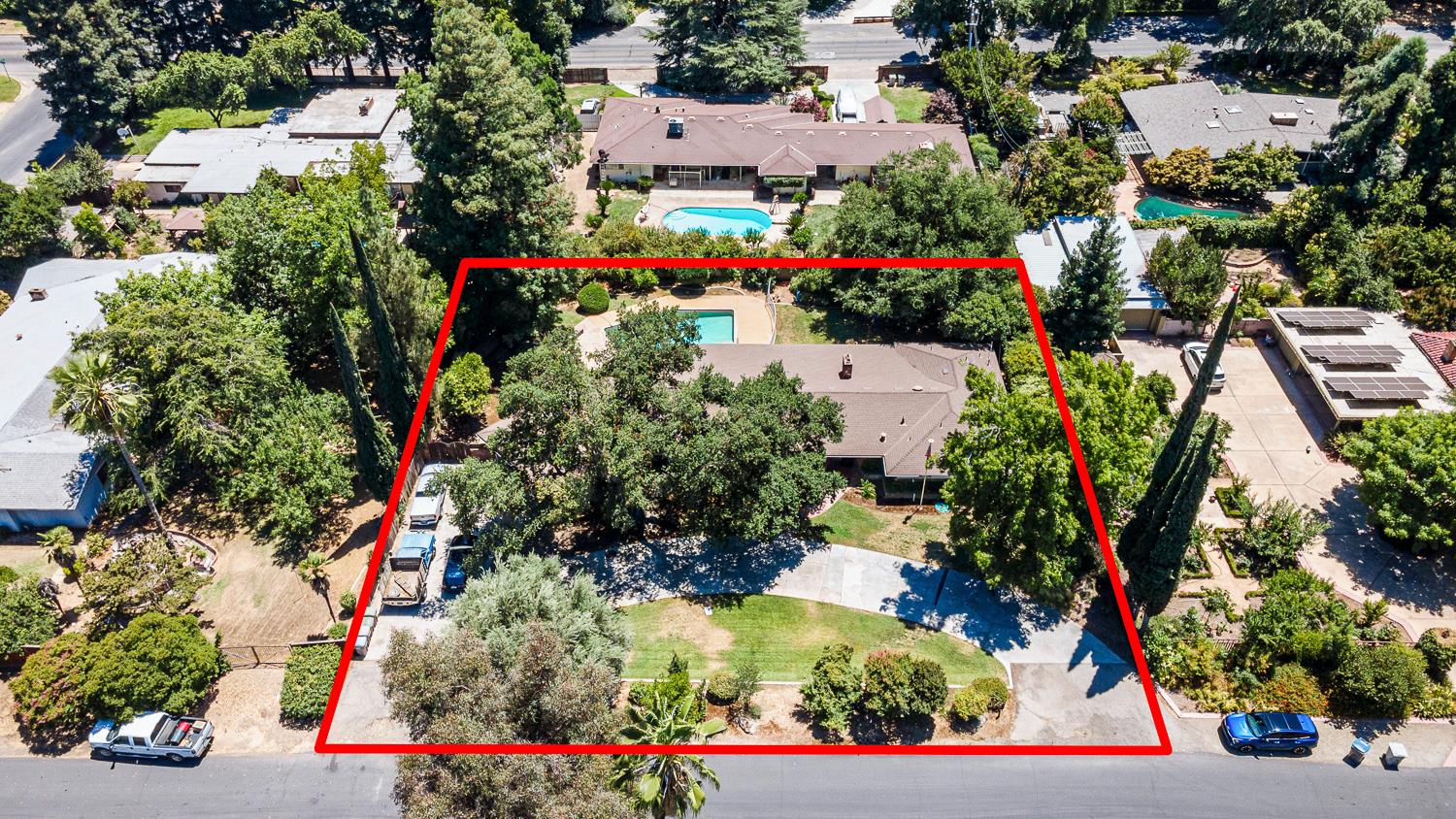 1216 E Pico Ave, Fresno, CA 93704