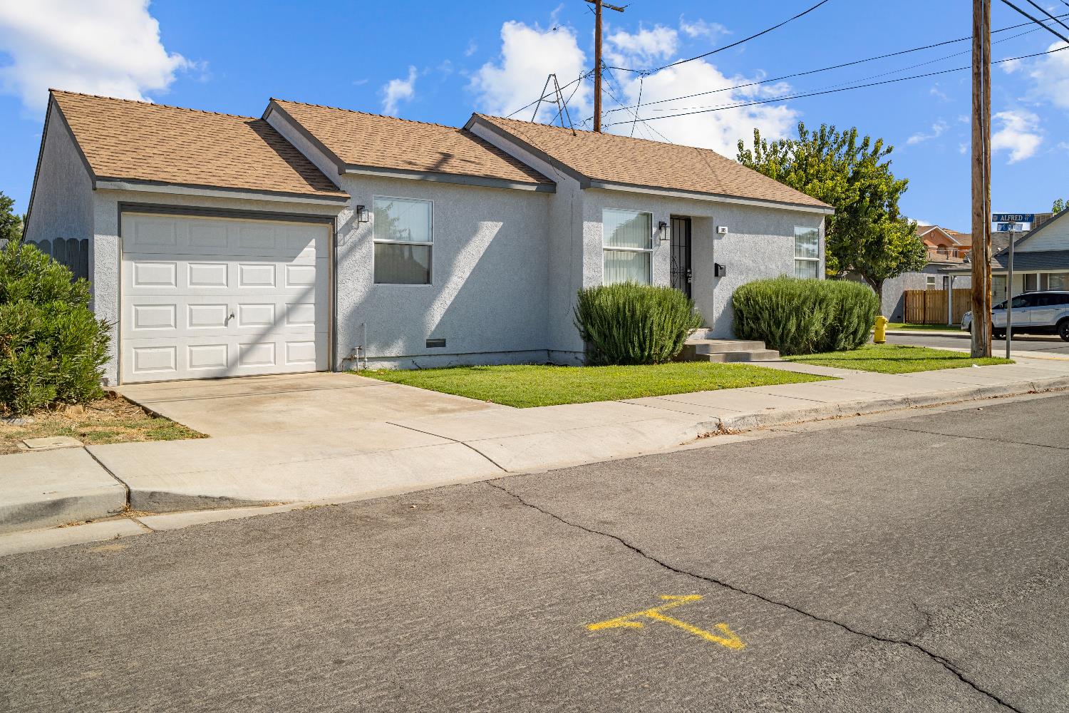 385 E Valley, Coalinga, CA 93210