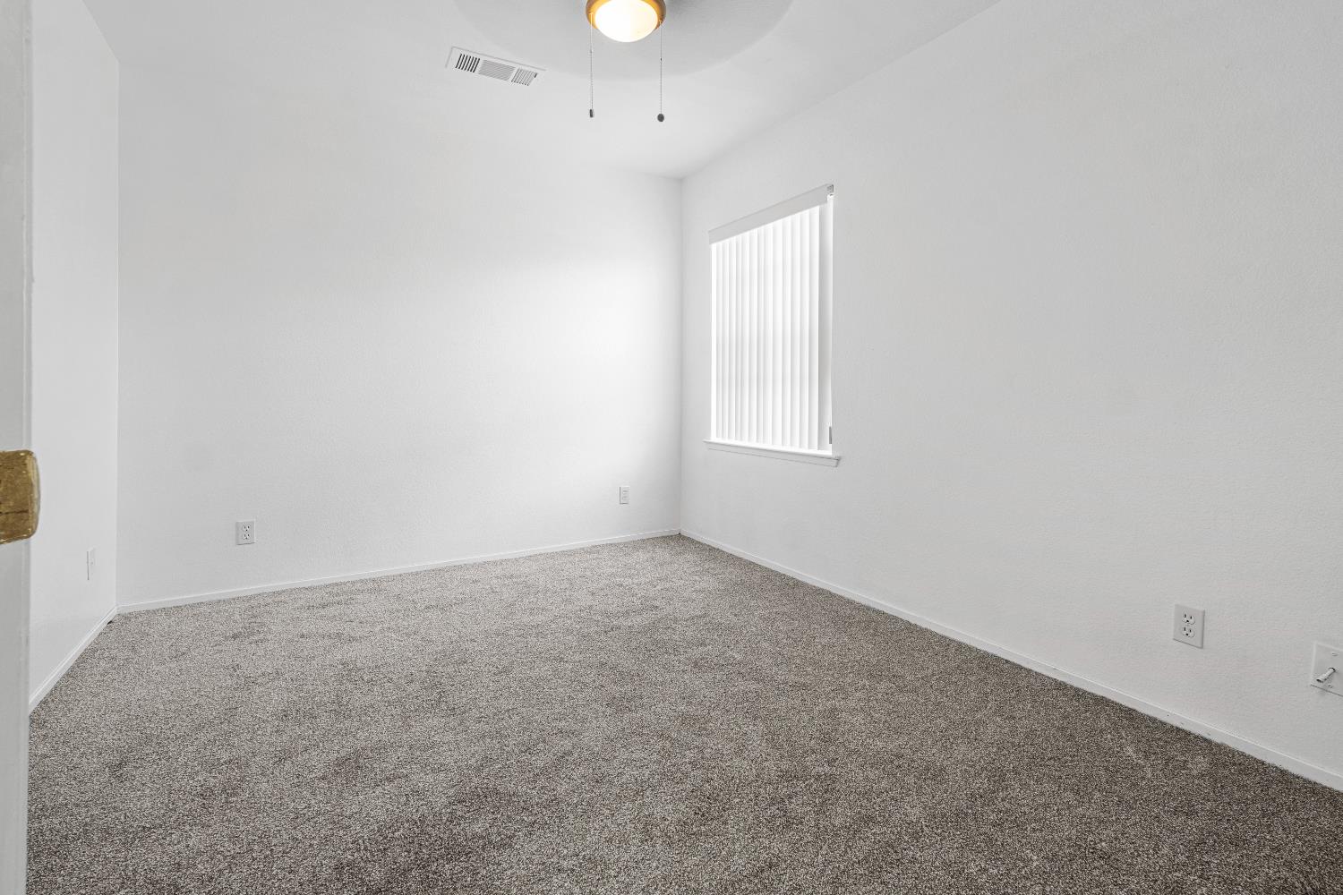 385 E Valley, Coalinga, CA 93210