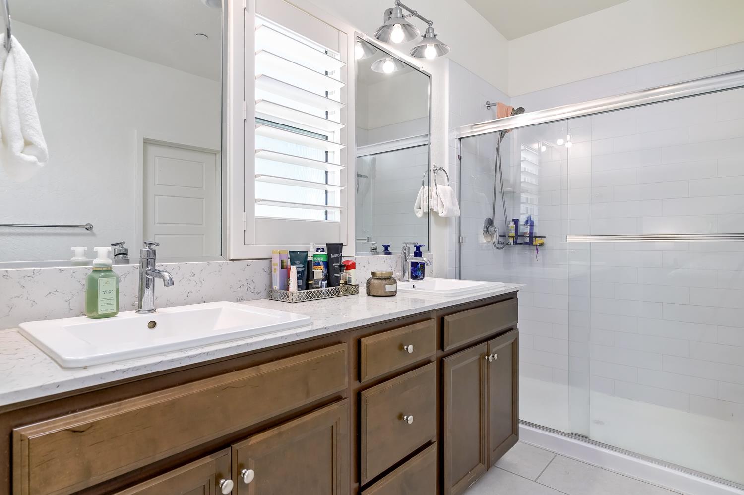 165 Timberline Way S, Madera, CA 93636