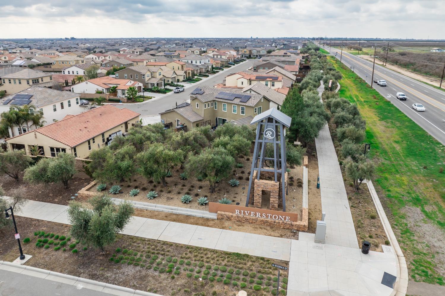 165 Timberline Way S, Madera, CA 93636