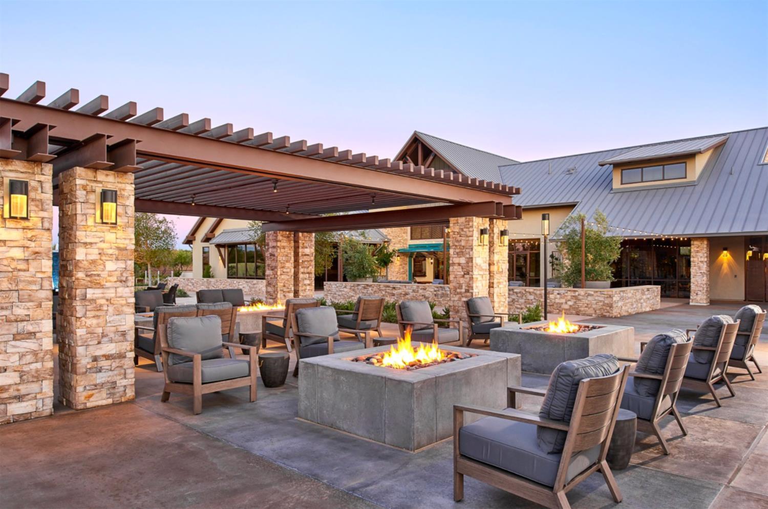 165 Timberline Way S, Madera, CA 93636