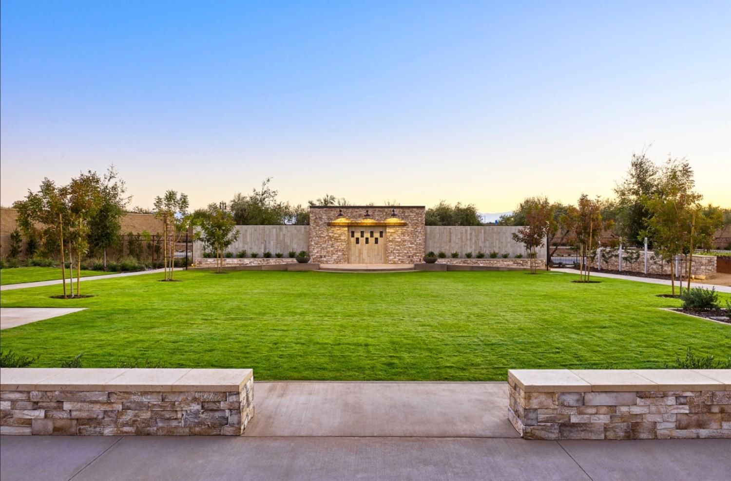 165 Timberline Way S, Madera, CA 93636