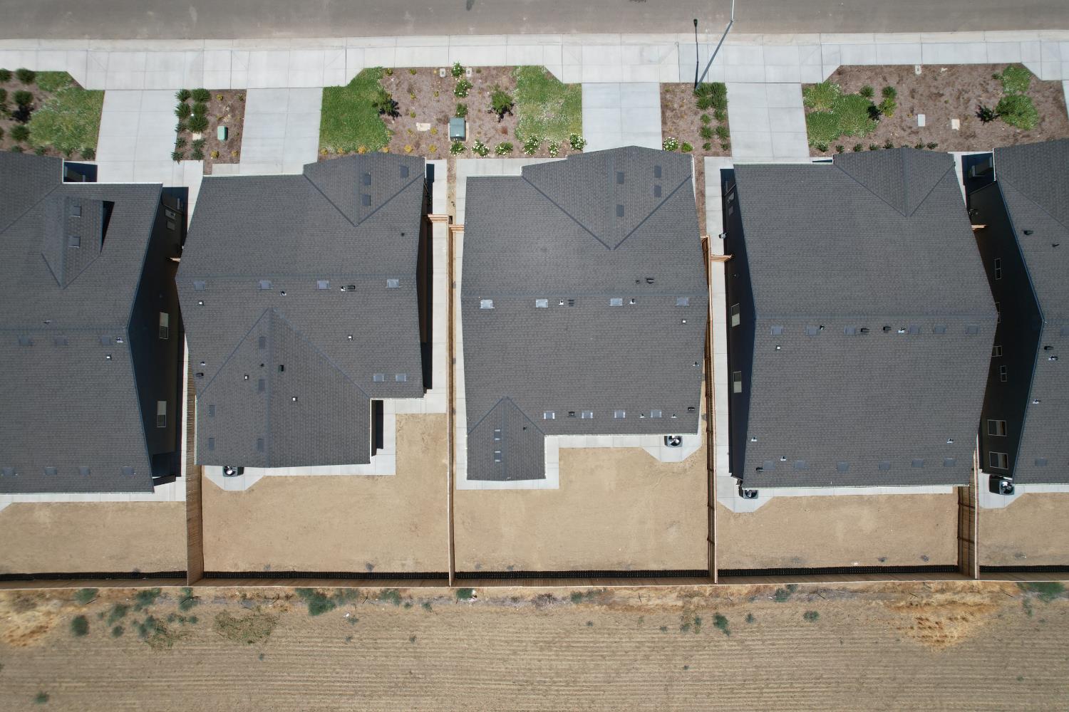 1205 E Orange St, Avenal, CA 93204