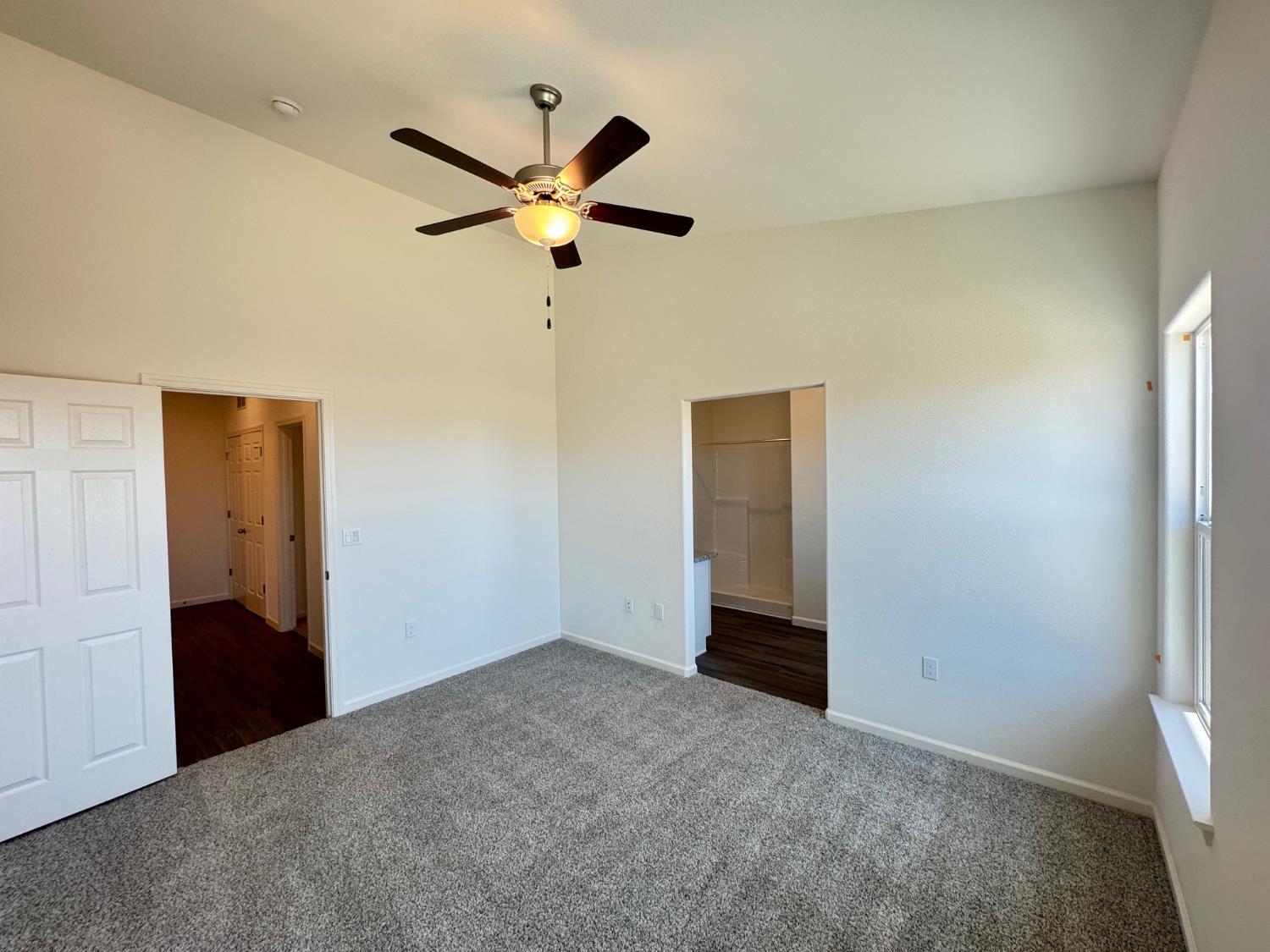 1208 E Orange St, Avenal, CA 93204