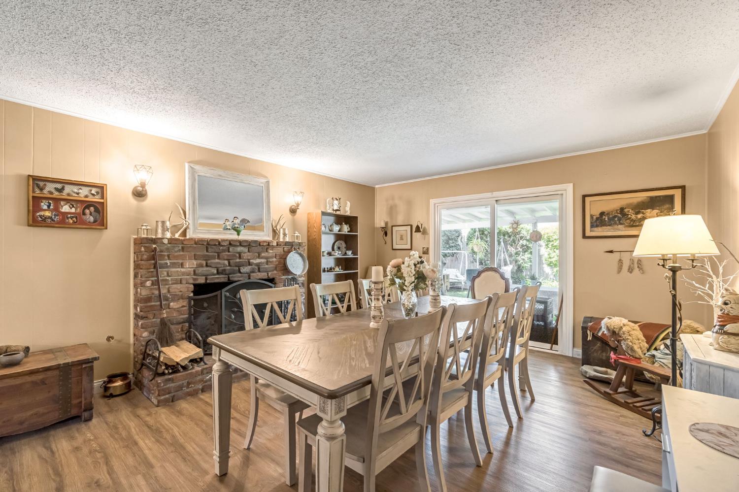 4653 N Fisher St, Fresno, CA 93726