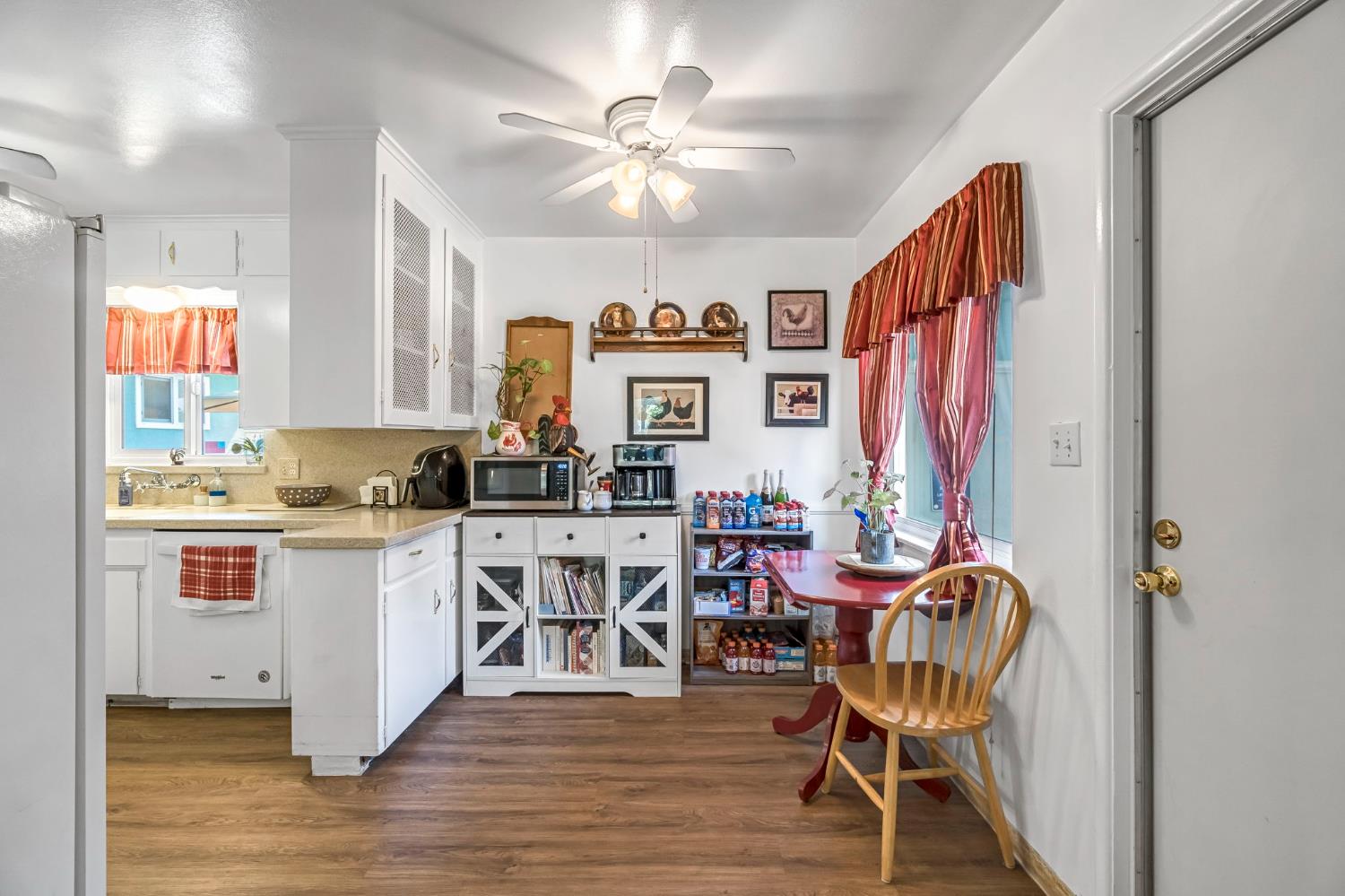 4653 N Fisher St, Fresno, CA 93726