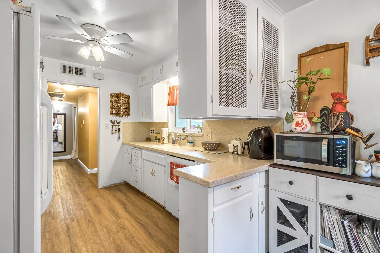 4653 N Fisher St, Fresno, CA 93726