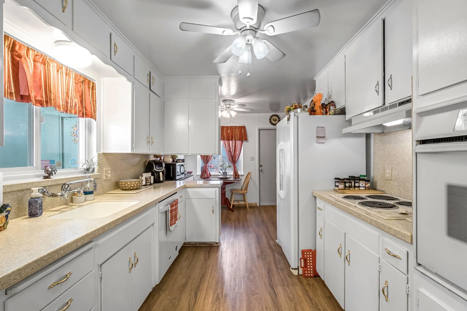 4653 N Fisher St, Fresno, CA 93726