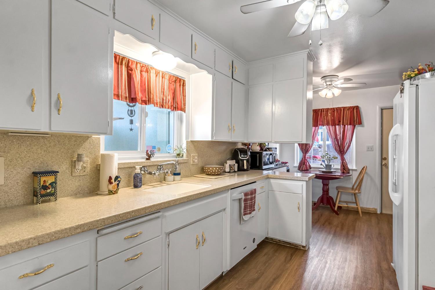 4653 N Fisher St, Fresno, CA 93726