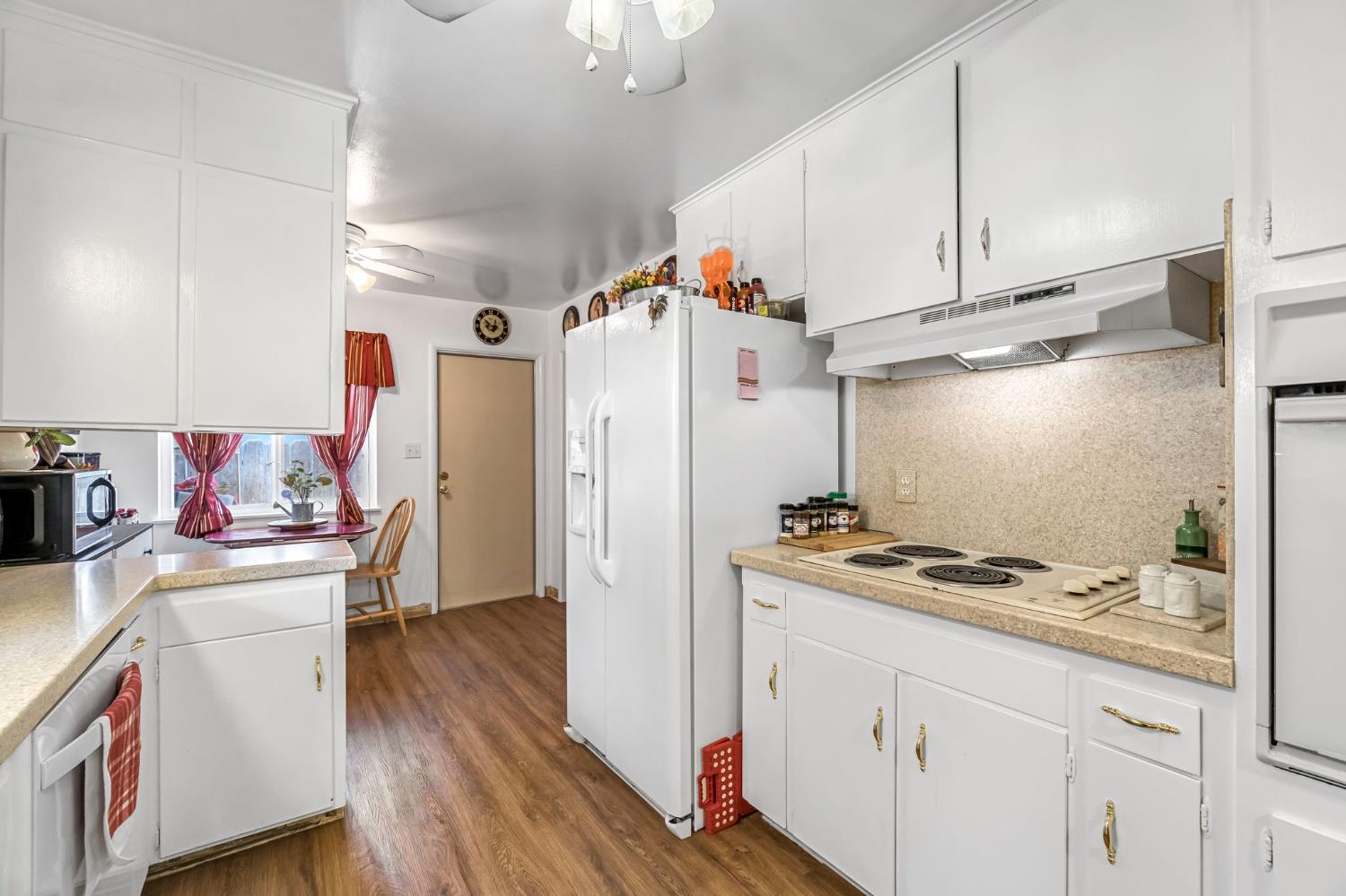 4653 N Fisher St, Fresno, CA 93726