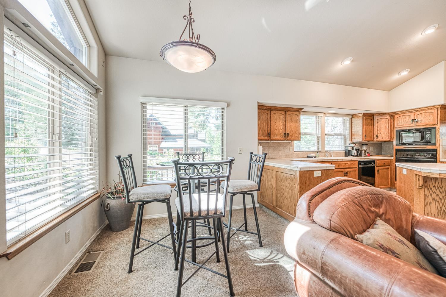 42319 Granite Rim, Shaver Lake, CA 93664