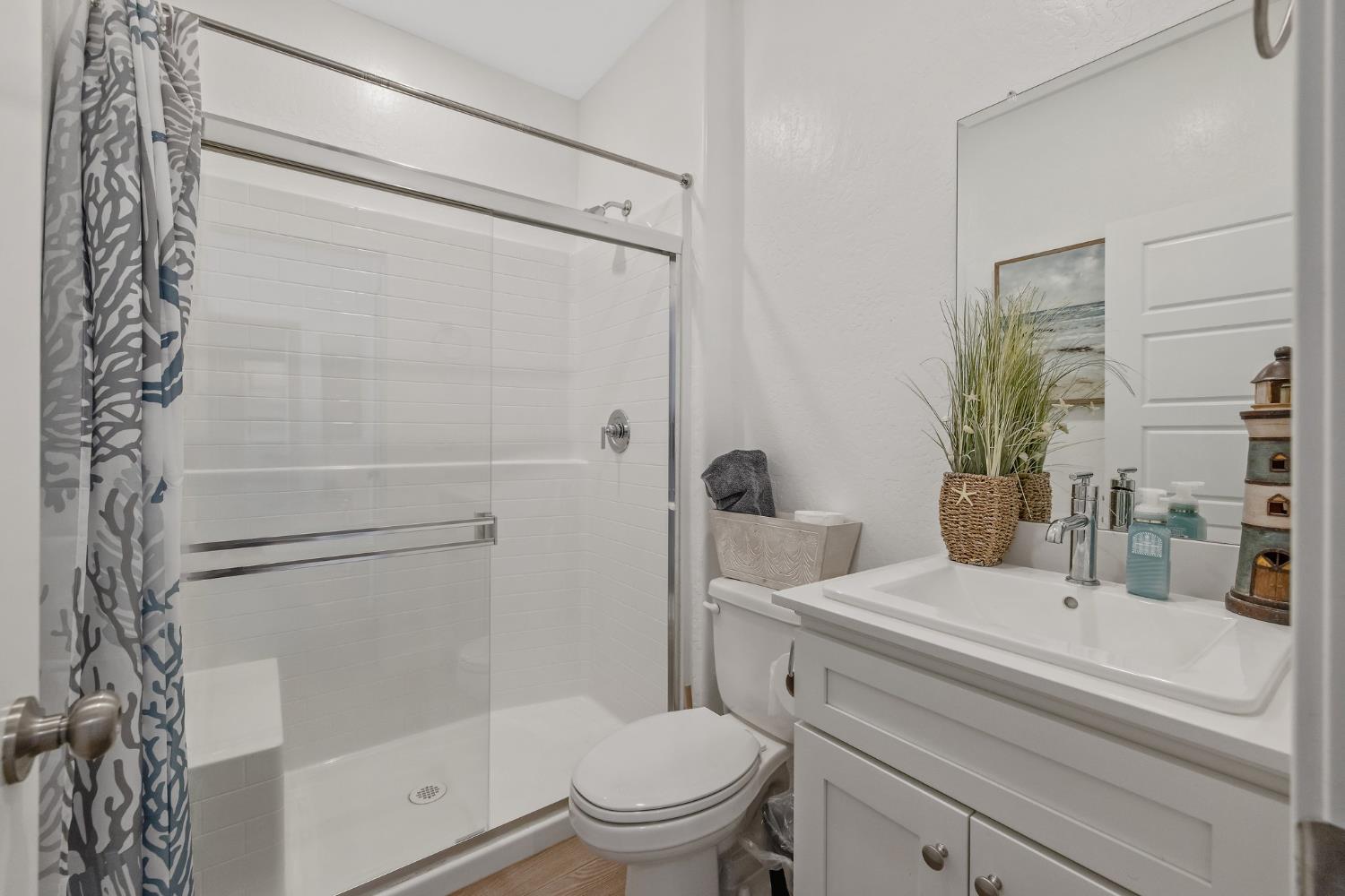 2409 Pepperdine St, Lemoore, CA 93245