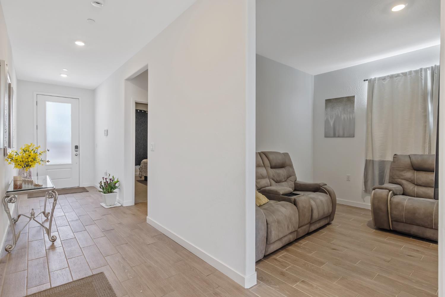 2409 Pepperdine St, Lemoore, CA 93245