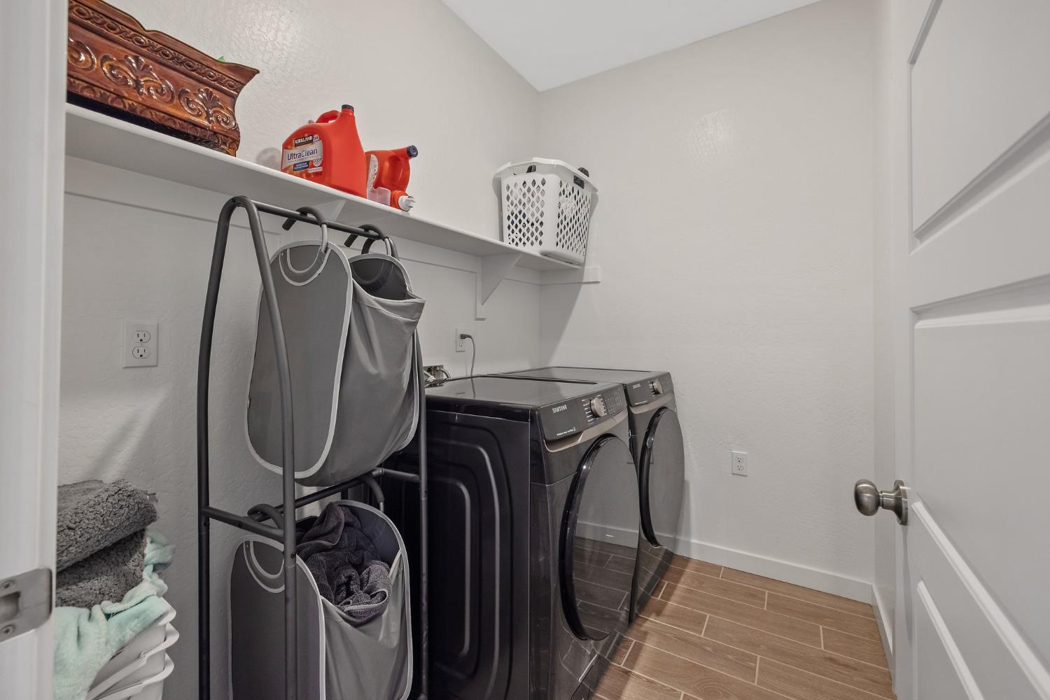 2409 Pepperdine St, Lemoore, CA 93245