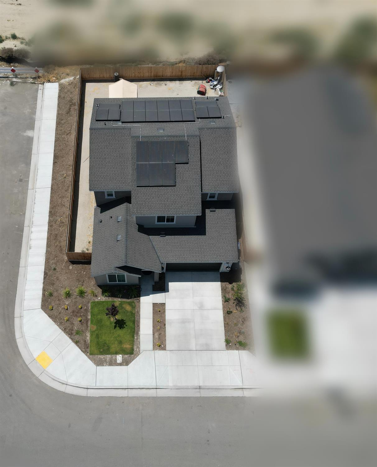 2409 Pepperdine St, Lemoore, CA 93245