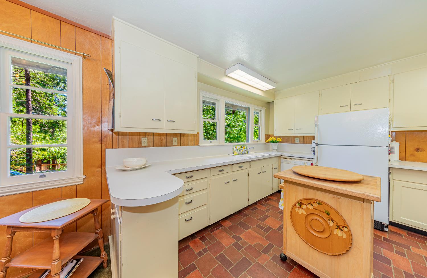 1173 Railroad Ave, Fish Camp, CA 93623