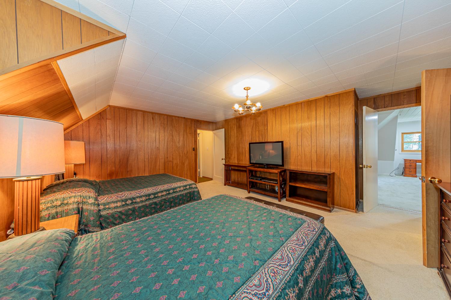 1173 Railroad Ave, Fish Camp, CA 93623