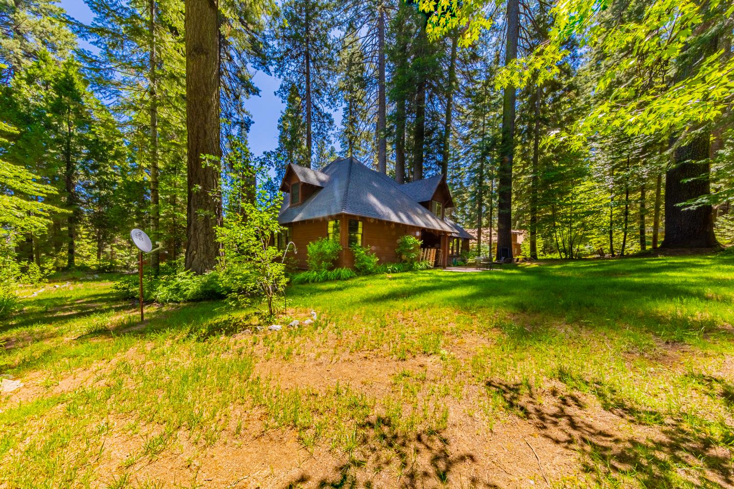 1173 Railroad Ave, Fish Camp, CA 93623