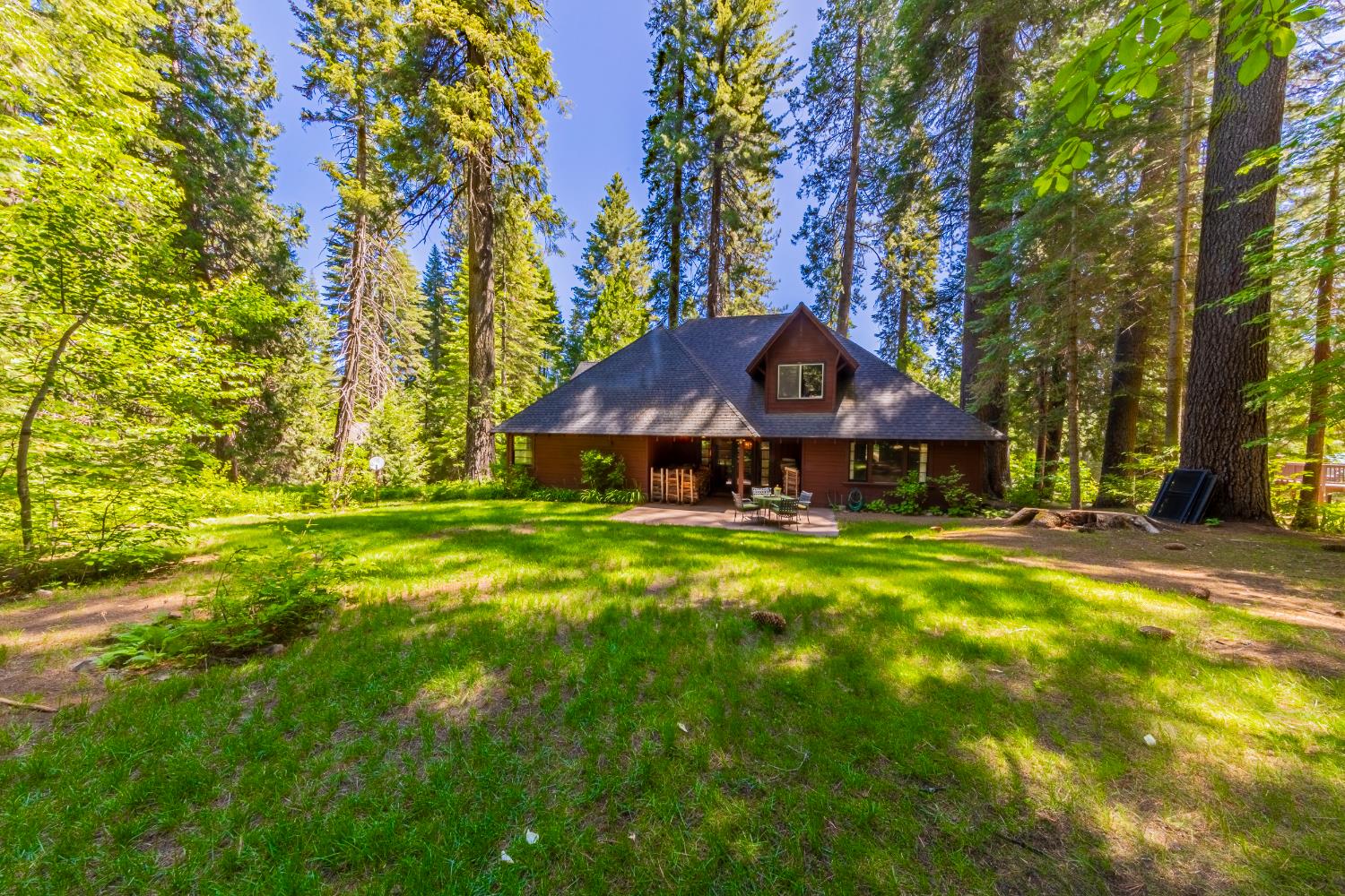 1173 Railroad Ave, Fish Camp, CA 93623